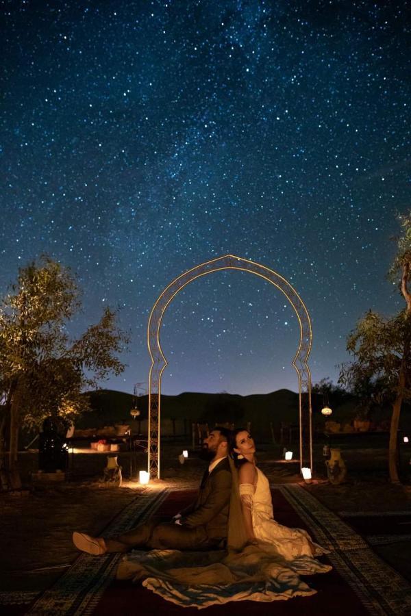 Sahara Majestic Luxury Camp Hotel Merzouga Luaran gambar The Stargazing Arch at the Al-Andalus Hotel